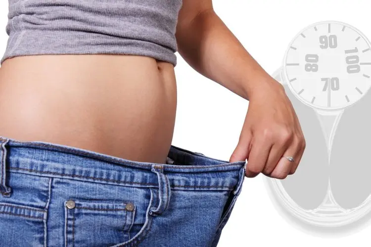 Resep Ampuh Turunkan Berat Badan dengan Cara Sehat Tanpa Obat, Rutin Minum Ini Setiap Pagi Auto Bikin Celana Longgar!