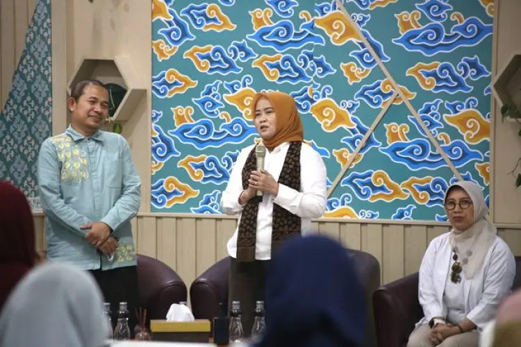 FOTO: SBM ITB dan Dekranasda Jabar Gelar Pelatihan Digital Marketing UMKM