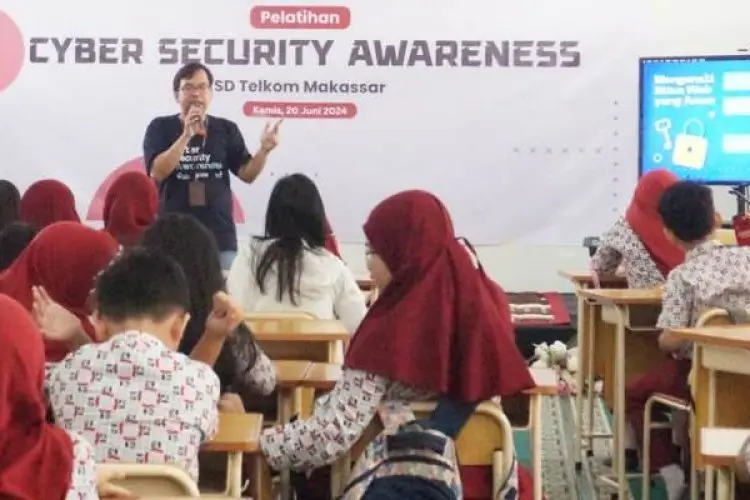 Gelar Pelatihan Cyber Security Awareness, Telkom Arahkan Siswa Belajar Bijak Menggunakan Internet