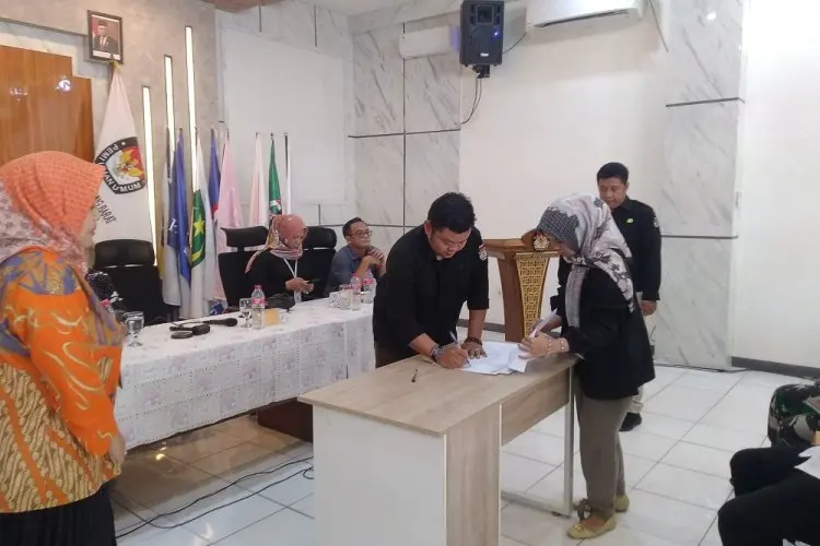 Hasil Verifikasi Kesatu, KPU KBB Sebut Dukungan Bakal Paslon Perseorangan Sundaya-Aa Maulana Tak Penuhi Syarat