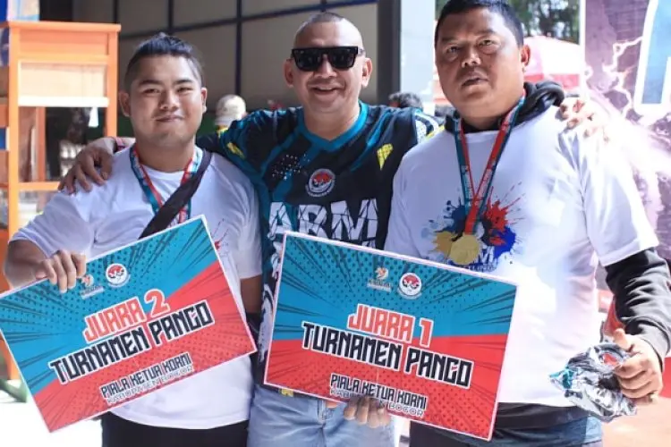 Kalahkan Atlet, Pedagang Sayur di Pasar Cisarua Juara Adu Panco Piala Ketua KORMI Kabupaten Bogor