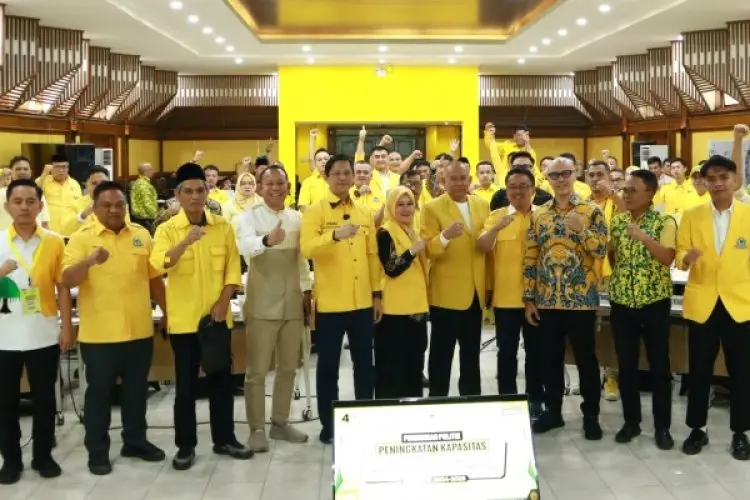 MQ Iswara Minta Kader Golkar Kawal Kemiskinan Ekstrem di  Berbagai Pelosok