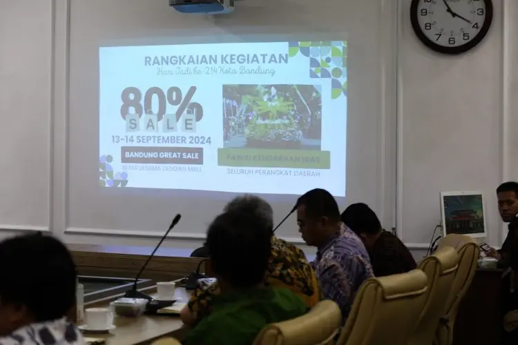 Kota Bandung Kembali Gelar Bandung Great Sale dan Pawai Kendaraan Hias