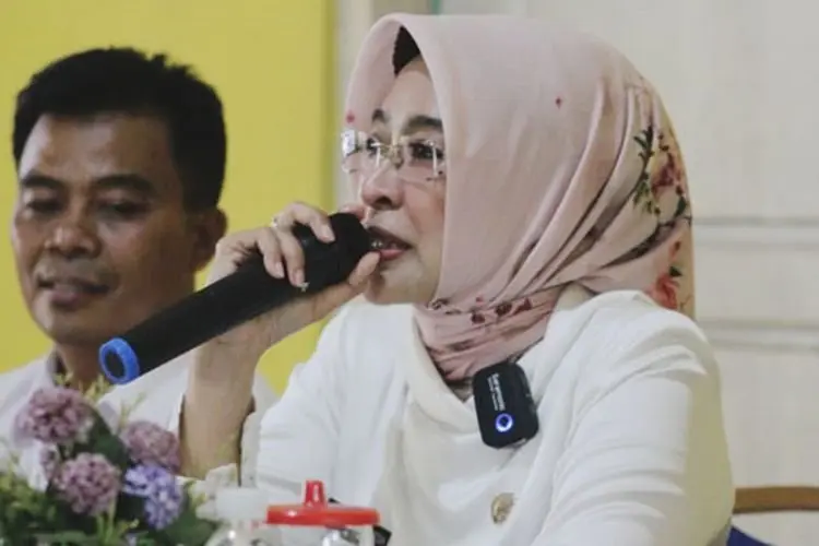 Pilkada Kabupaten Cirebon 2024: Wahyu Tjiptaningsih di Atas Angin, Imron Masih Nunggu Hoki