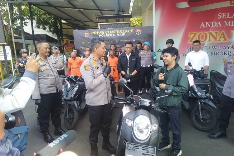 Dua Minggu Hilang, Polres Cimahi Kembalikan Motor Warga yang Sempat Dicuri