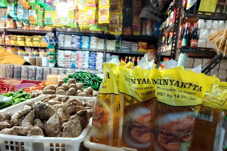 Distribusi MinyakKita di Kota Bandung Lancar, Pasokan Dipastikan Aman dari Bulog