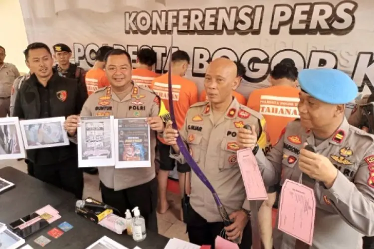 Promosikan Judi Online Melalui Postingan Tawuran, Dua Admin Akun Instagram Wartal Official Diringkus Polresta Bogor Kota
