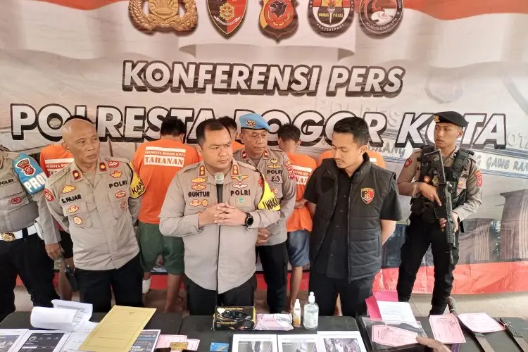 Polisi Bogor Amankan Komplotan Pelaku Spesialis Ganjal ATM