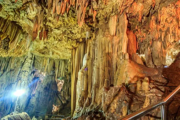 6 'Surga' Tersembunyi di Pacitan yang Wajib Kamu Jelajahi