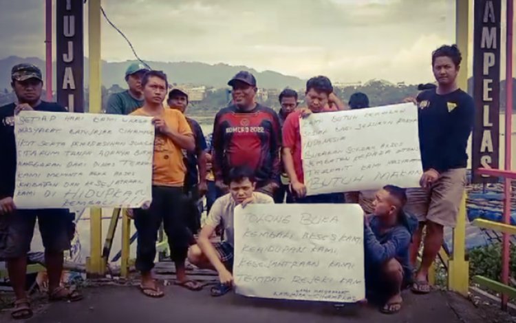 Kecewa Jembatan Alfian Dibongkar, Warga dan Mantan Pekerja Gelar Aksi Protes 