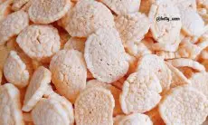 Kerupuk Melempem? Jangan Dibuang! 5 Trik Jitu Kembalikan Kerenyahannya Tanpa Ribet Pakai Oven