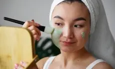 Ingin Kulit Cerah Merona? Ini Dia Skincare Andalan untuk Remaja yang Wajib Kamu Coba!