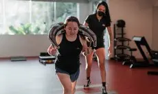 Tetap Fit dan Energik di Usia 40-an: Panduan Lengkap Olahraga untuk Wanita yang Tak Ingin Kalah dengan Masa Muda