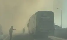 Diduga Gegara Asap Kebakaran, Empat Mobil Terlibat Kecelakaan Beruntun di Tol Surabaya Mojokerto