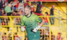 Kiper Dewa United Sonny Stevens Menantikan Pertandingan Melawan Persib Bandung