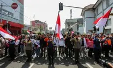 Kala Indonesia Raya Bergema di Seantero Kota Bandung