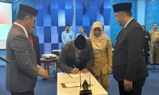 Asmawa Tosepu Lantik Asep Wildan sebagai Direktur Operasional Perumda Air Minum Tirta Kahuripan