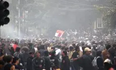 Aksi di Gedung DPRD Jabar Makin Panas, Massa Lempar Bom Molotov