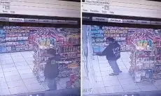 Viral Pria Terciduk CCTV Curi Barang di Minimarket, Polisi Cek TKP
