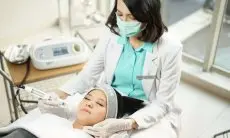 Komitmen Tawarkan Layanan Kecantikan Inovatif Tiap Generasi