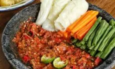 Nampol Banget! Resep Sambal Terasi 4 Bahan Super Cepat, Pedasnya Bikin Nagih, Cocok Buat Pecinta Pedas Sejati!