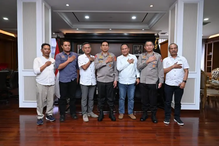 Kapolda Dukung Kontingen PWI Jabar Berlaga di Porwanas 2024 Banjarmasin