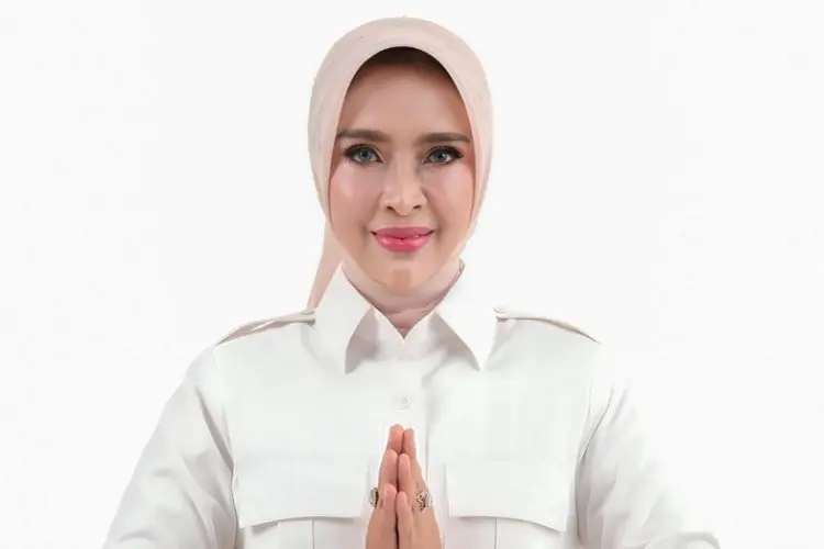 Siapa Pendamping Ayu di Pilbup Cirebon? Teguh Atau Asep? Begini Kata Pengamat