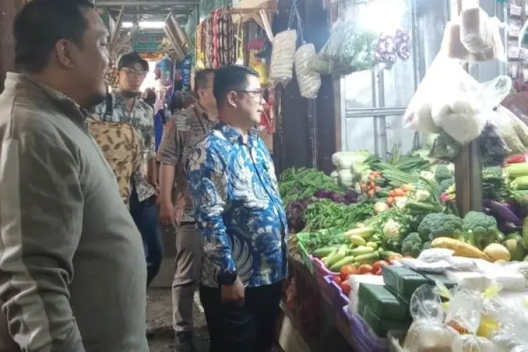 Dirut Perumda Pasar Pakuan Jaya Rutin Sidak Pasar intuk Pastikan Ketertiban, Keamanan dan Kebersihan