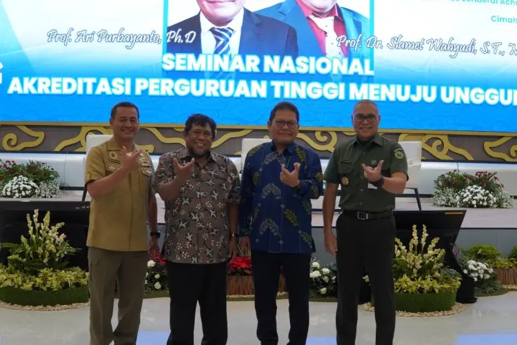 Terus Berbenah, Unjani Cimahi Tak Kalah Saing dengan Perguruan Tinggi Luar Negeri yang Beroperasi di Indonesia