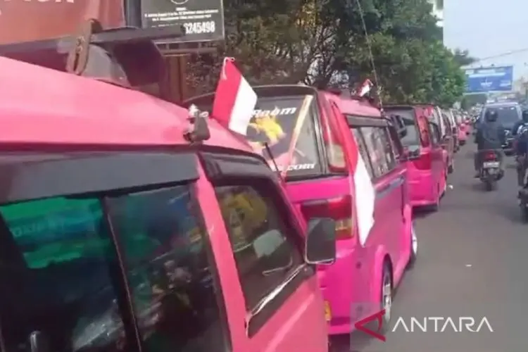 Sopir Angkot Sukabumi Mogok Massal, Mereka Minta Ini pada Pemerintah