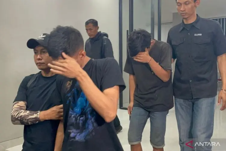 Bikin Resah, Kodim 0608/Cianjur CIduk Dua Orang Pengedar Obat Terlarang