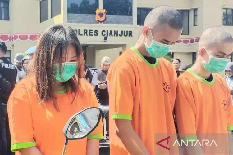 Kompak, Suami Istri Nekat Jadi Begal,  10 Sepeda Motor Diduga Hasil Kejahatan Berhasil Diamankan