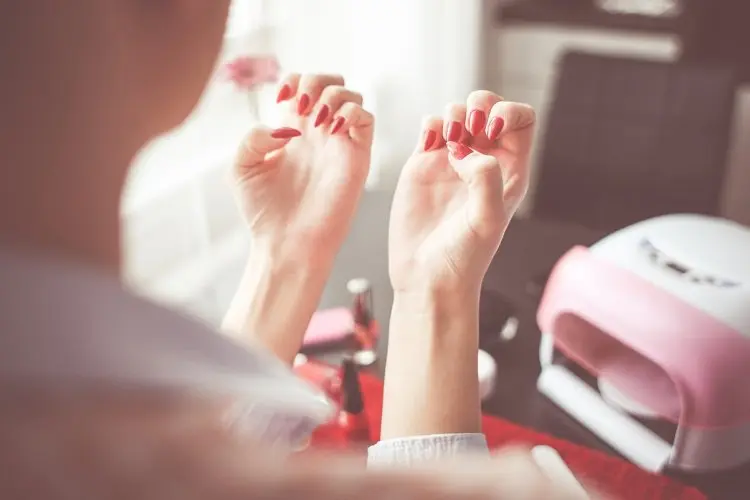 5 Produk Skincare Andalan yang Bikin Kuku Kamu Kuat dan Sehat Alami, Dijamin Bikin Iri!