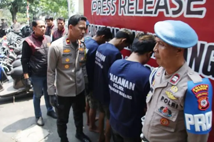 Polsek Babakan Madang Amankan Pelaku Curanmor dan Belasan Motor Matic