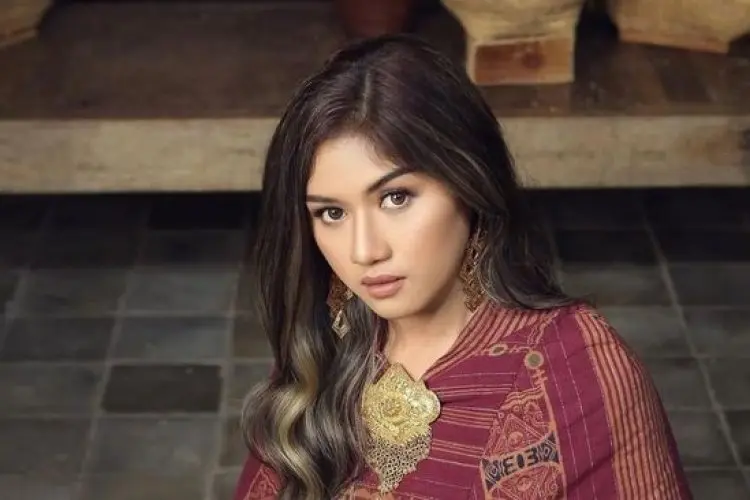 Erina Gudono Mendadak Jadi Perbincangan Usai Dispill Netizen Soal Bau Badan