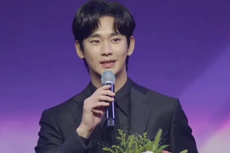 Berkat 'Queen of Tears' Kim Soo Hyun Memenangkan Penghargaan dari Kementerian Kebudayaan, Olahraga dan Pariwisata