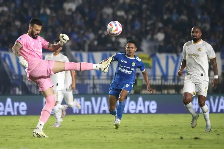 Ungkapan Pelatih Arema FC Usai Imbangi Persib di Bandung