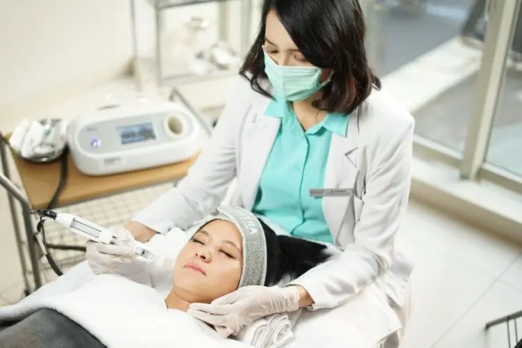 Komitmen Tawarkan Layanan Kecantikan Inovatif Tiap Generasi