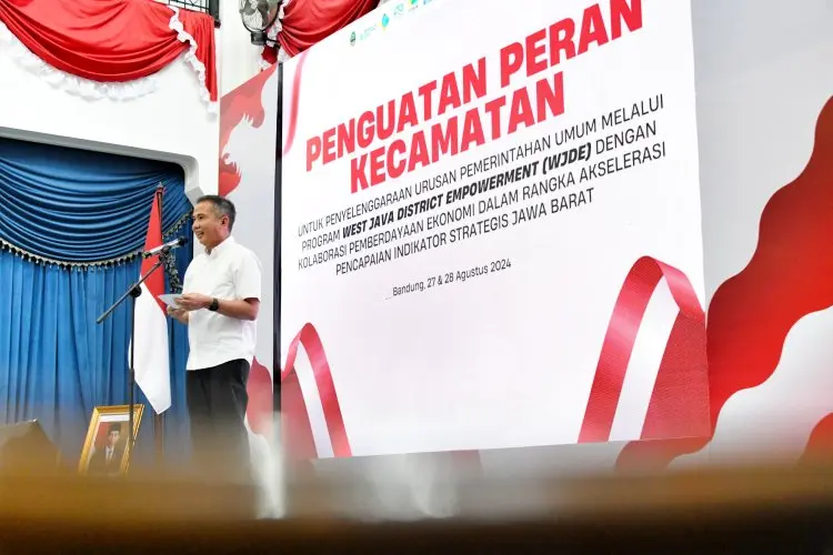 Bey Machmudin Dorong Kecamatan Jadi Pusat Penggerak Pembangunan Daerah 