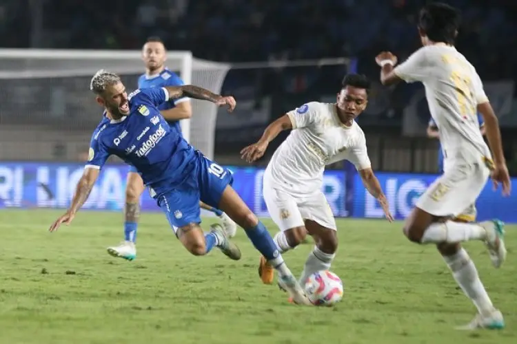 Ini yang Dilakukan Tyronne Selama Persib Libur Latihan