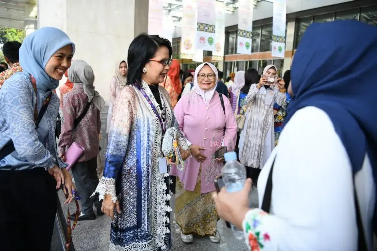 Amanda Soemedi Gugah Generasi Muda Cintai Produk Kerajinan Lokal