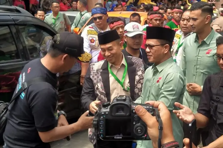 Pilbup Bandung 2024, Ribuan Orang Tumplek Hadiri Deklarasi Pasangan Dadang Supriatna-Ali Syaqieb di Hotel Sutan Raja Soreang