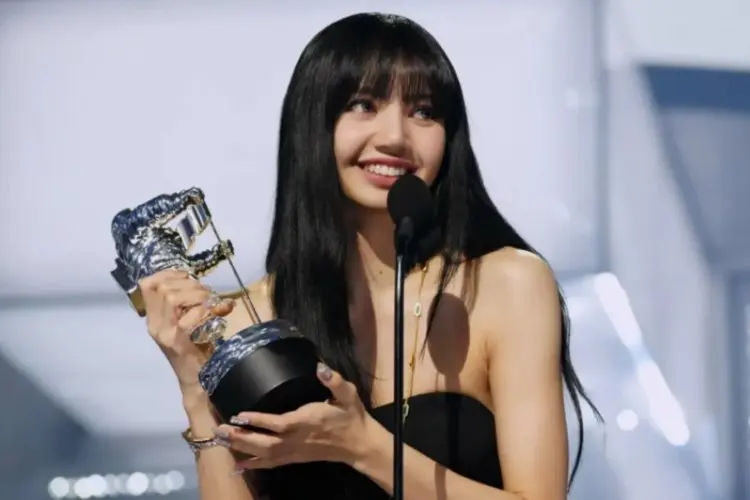Belum Banyak yang Tahu Ternyata Prestasi Lisa Setara dengan Semua Gabungan Prestasi Member BLACKPINK
