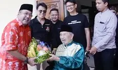 Disambut Pantun, Bang Doel ke Bogor Datangi Rumah Jenderal Eddie Nalapraya