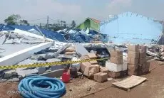 Gedung Kolam Ikan Hias Ambruk Dihantam Angin Puting Beliung di Bogor, Ini Faktanya 