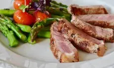 6 Trik Memotret Makanan dengan HP Agar Instagram-mu Makin Menggoda Selera