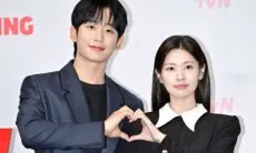 Di Tengah Rumor Kencan, Jung So Min Tunjukan Dukungan untuk Film Baru Jung Hae In