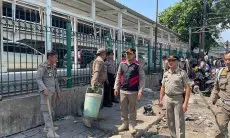 Tim Gabungan Tertibkan Kawasan Mayor Oking, PKL Membandel Siap Disanksi