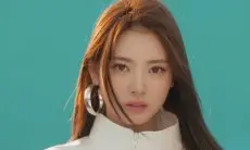 Dinilai Mirip Tzuyu TWICE dan Shin Se Kyung, Anna MEOVV Viral Karena Visual Cantiknya