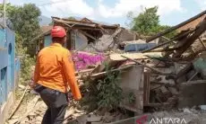 Tim SAR Evakuasi 14 Korban Luka Akibat Gempa ke RSUD Bedas Kabupaten Bandung